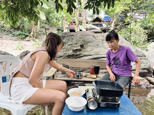 The Hidden Falls ในสวนลับ ลานกางเต็นท์ริมลำธาร🌿