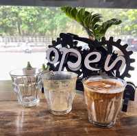 กาแฟดี ร้องขอชีวิต!! ติดริมทางวัดพระธาตุดอยสะเก็ด