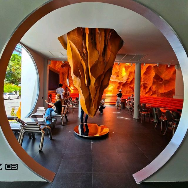 คาเฟ่ดาวอังคาร เปิดใหม่ที่พัทยา