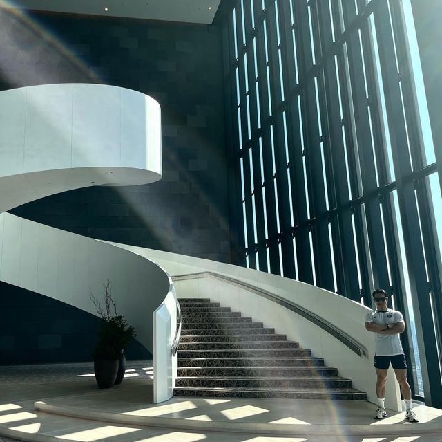 大阪建築散歩　Conrad Osaka 