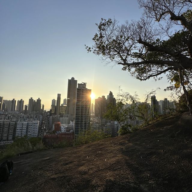 鬧市輕鬆小登山