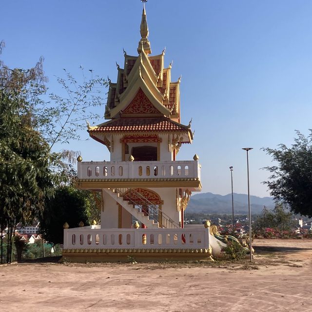 ルアンナムター随一のviewpoint Samakixay Temple