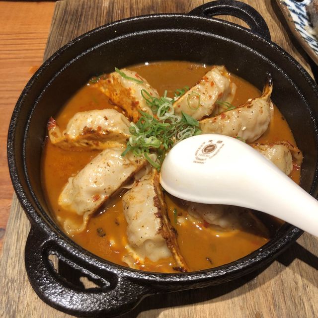 ［台北 東區］阿薄郎薄皮餃子台式小酒館(忠孝店)