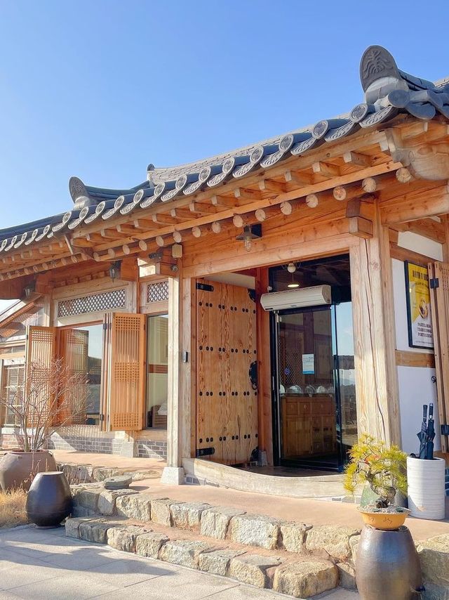 경주 한옥 감성 카페 괘릉! 경주 한옥 감성 카페 괘릉!