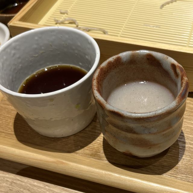 【大阪・東梅田】蕎麦本来の香りを楽しめる「石挽き十割蕎麦 玄盛 東梅田店」