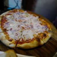 필리핀 사방비치의 인기있는 피자맛집 bella napoli