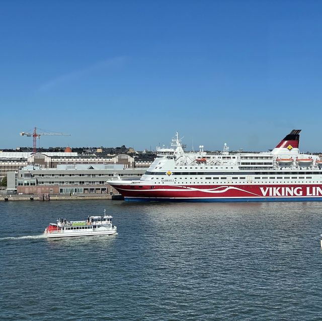 Helsinki’s old & new, land & water