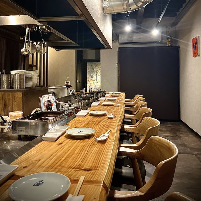 【大阪・福島】芸能人もお忍びで訪れる地鶏焼き店