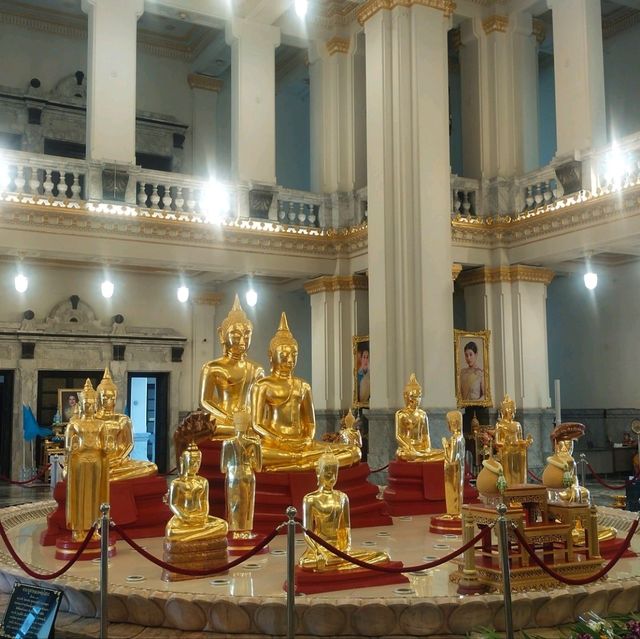 ไหว้พระวัดหลวงพ่อโสธร เมืองแปดริ้ว