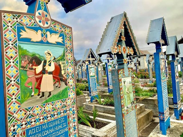 羅馬尼亞🇷🇴快樂墓園