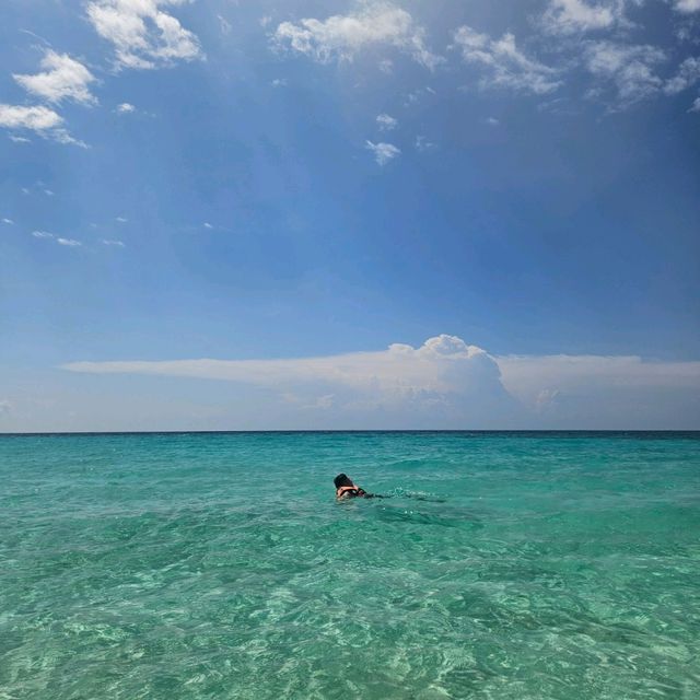 Clear blue waters and white sandy beaches