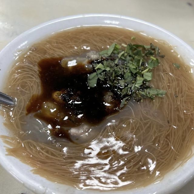夜市美食狂歡！忠孝路觀光夜市的好吃之旅🍜🌭🎉
