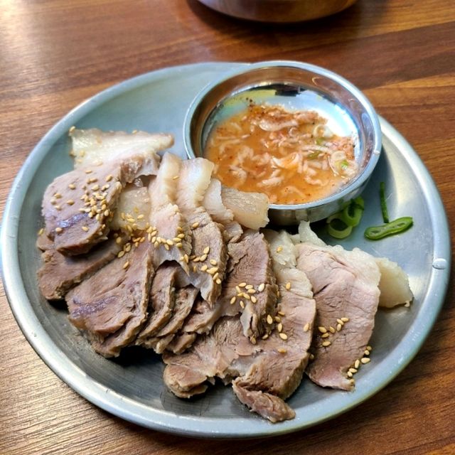 서귀포 동홍동 맛집)삼촌밀면국밥 - 올레시장 근처 시원한 밀면 맛집
