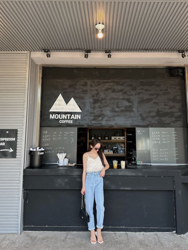 屏東探店/質感黑外帶咖啡吧🖤