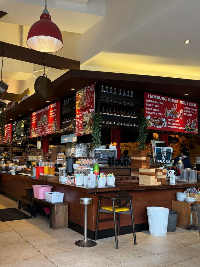 【大阪・なんばパークス】🇺🇸アメリカをモチーフにした開放的な店内✨️テラス席もあります