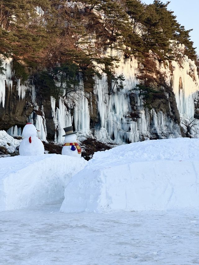 ⛄️ ‘한탄강 얼음 트레킹 축제 : 겨울 놀이마당’에서 눈썰매도 타고 주전부리도 맛보세요! 