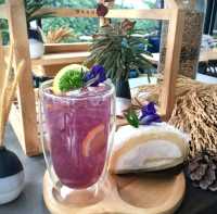 Makvid Cafe & Bistro