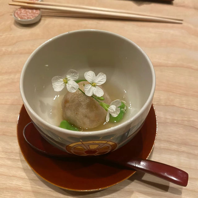 雅壽司餐廳：正宗日式料理，口碑極佳