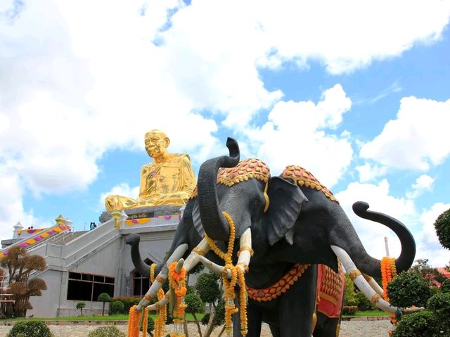 ไหว้หลวงปู่ทิม วัดละหารไร่