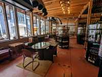 日本大阪-200坪的咖啡葡萄酒專賣店：Takamura Wine & Coffee Roasters