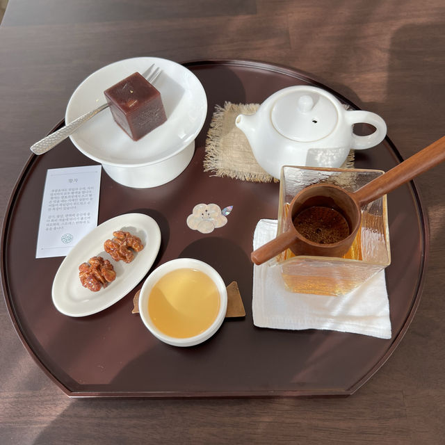 茶道体験が楽しめるギャラリーカフェ🍵