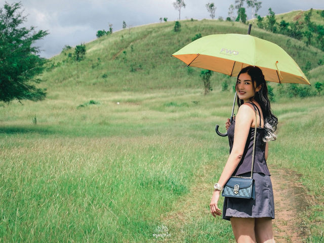 ภูเขาหญ้า จุดแลนด์มาร์ค จังหวัดระนอง
