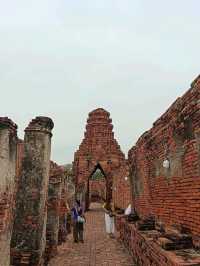 ไหว้พระปราสาทนครหลวง