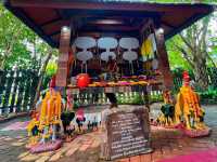 ถ้ำลอดมหาจักรพรรดิ์  "วัดหลวงพี่แซม" จังหวัดชลบุรี