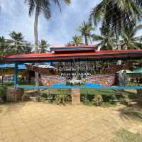 Pulau Suri - Floating market