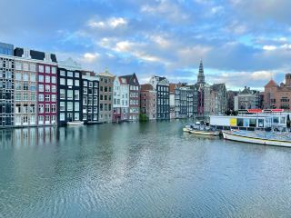 The city bursts with energy and charm 🇳🇱