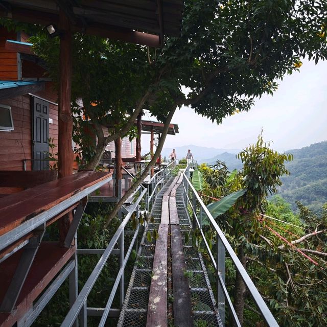 Exploring Southern Thailand by Car 