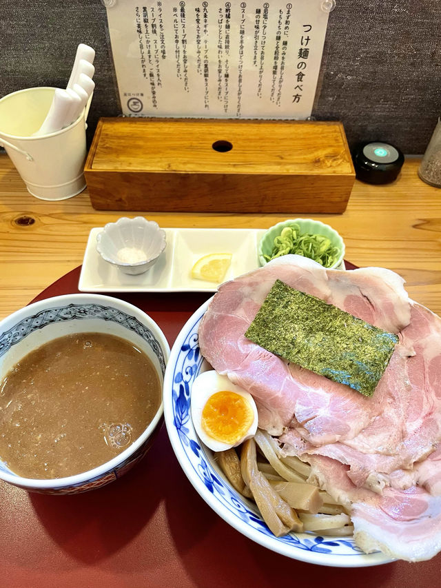【滋賀】住宅地にある小洒落た「つけ麺専門店」