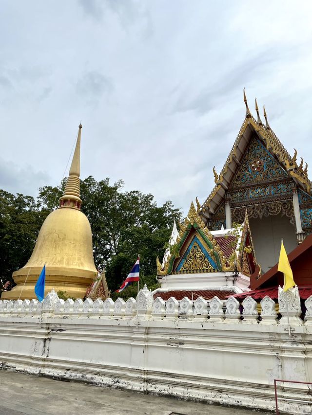 ตลาดน้ำดอนหวาย นครปฐม