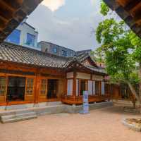 Buam-dong: A Quaint Neighborhood Full of Charm
