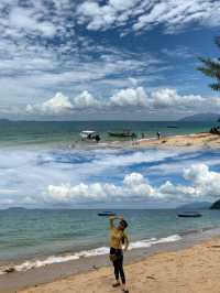 Exploring the Untouched Beauty of Satang Island: Dolphins, Snorkeling, and Turtle Conservation