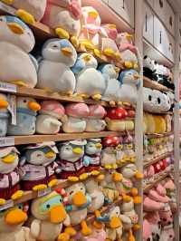 ช้อปของที่ระลึกที่ Miniso อนุเสาวรีย์ชัยฯ