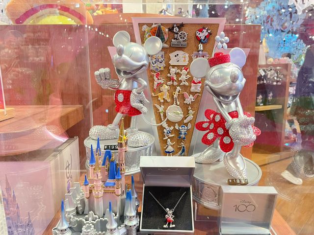  Disney Store ช็อปที่สาวกดิสนีย์ห้ามพลาด! 🏰🎆