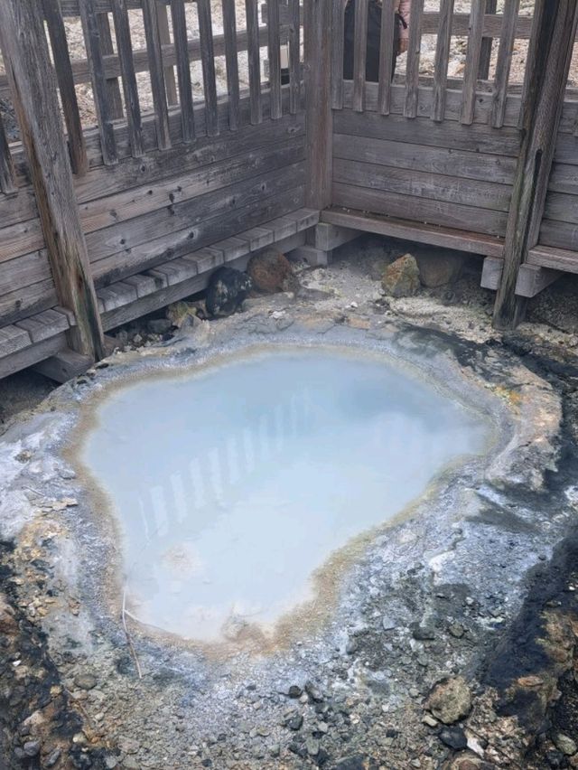 【地獄谷展望台:北海道登別市】まるで地獄!!自然のパワーを感じられる地獄谷👹