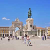 리스본에서 제일 큰 광장이자 호세1세 동상이 있는 명소 - Praça do Comércio