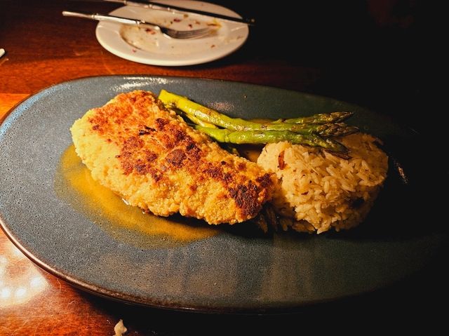 Back to Tommy Bahama, a great restaurant at The Woodlands