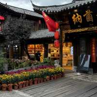 Lijiang Old Town - Bring to Dynasty 