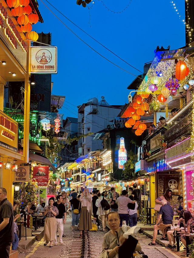 ํ๋
ธ์ด ๊ธฐ์ฐป๊ธธ ์นดํ์์ ์ค๋ฆด ๋์น๋ ๋งฅ์ฃผ ํ ์์! ํ๋
ธ์ด ๊ธฐ์ฐป๊ธธ ์นดํ์์ ์ค๋ฆด ๋์น๋ ๋งฅ์ฃผ ํ ์์!