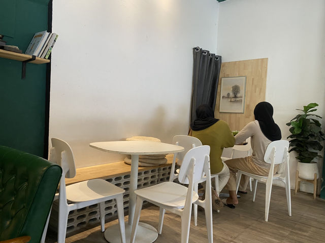 A-LEAF cafe สายบุรี