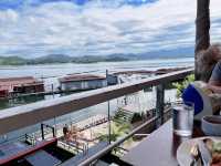 ที่พักกลางน้ำ วิวหลักล้าน