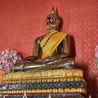 บ่อน้ำมนต์ศักดิ์สิทธิ์ วัดหงส์รัตนาราม (ธนบุรี)