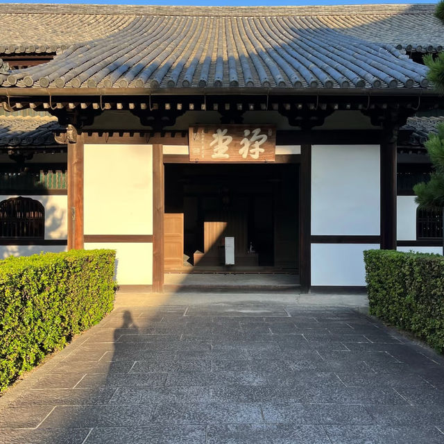 清涼寺：心靈的平靜之所 🌿