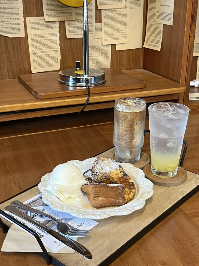 포토존 가득한 힙한 감성 카페 프렌치토스트 맛집