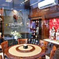 ขาหมูโกอ๊อด หน้าวัดเทพ เจ้าเก่า สาขา 2