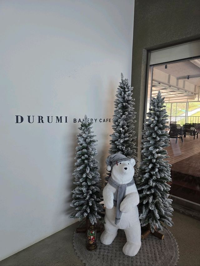 크리스마스 분위기 가득한 정관 대형카페🎄