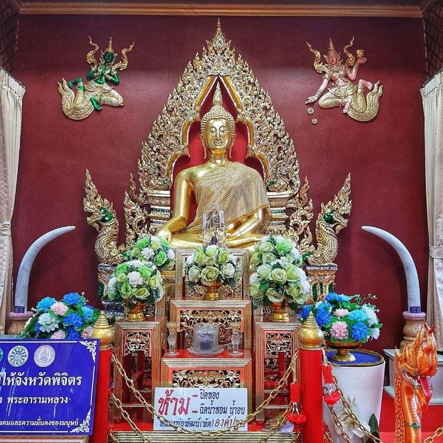 กราบหลวงพ่อเพชร หลวงพ่อพัฒน์แห่งวัดท่าหลวง